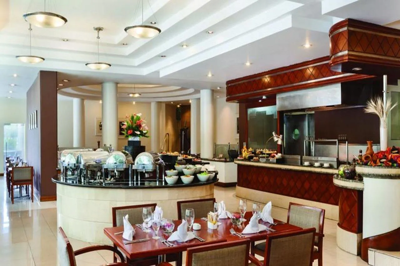 *****  Hilton Colon Quito Hotel Équateur